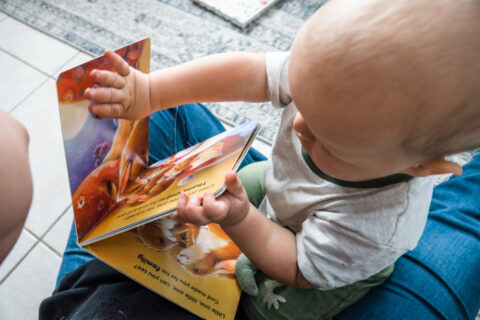 15 Best Rhyming Books for Babies (Ages 0-1) - Two Mama Bears