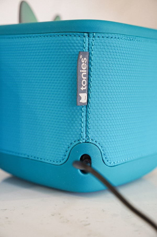 charging cable in toniebox 2
